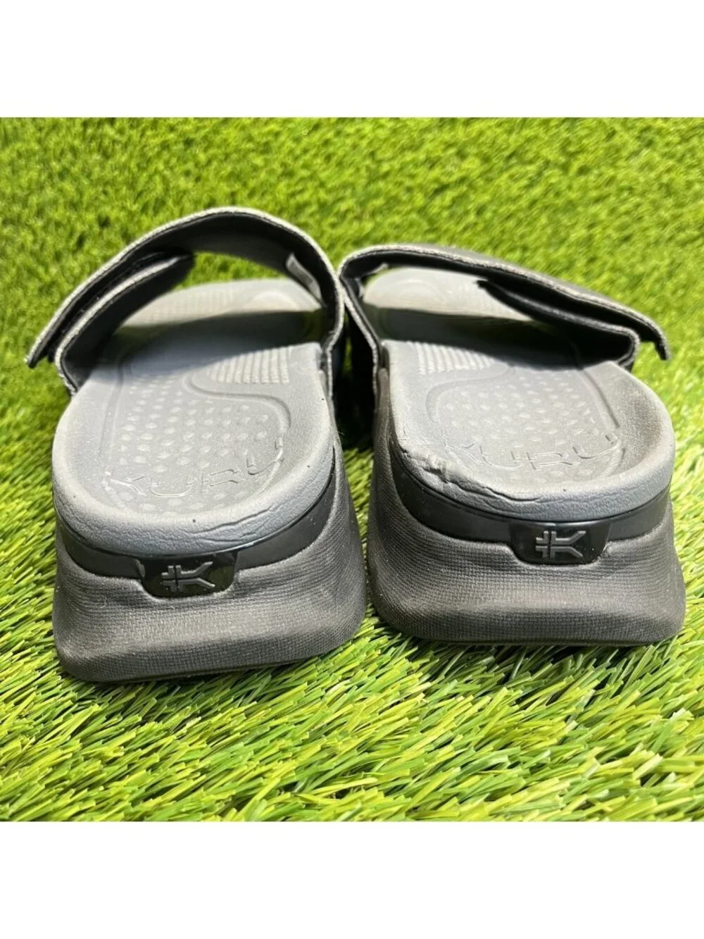 Kuru Moment Mens Size 9 Black Gray Beach Walking Outdoor Slip On Slide Sandals